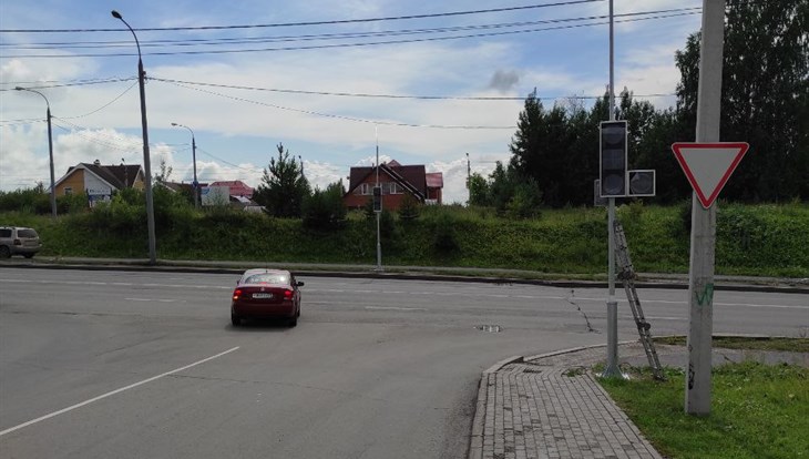 Мэрия Томска: новый светофор на Клюева упростит выезд из Зеленых Горок