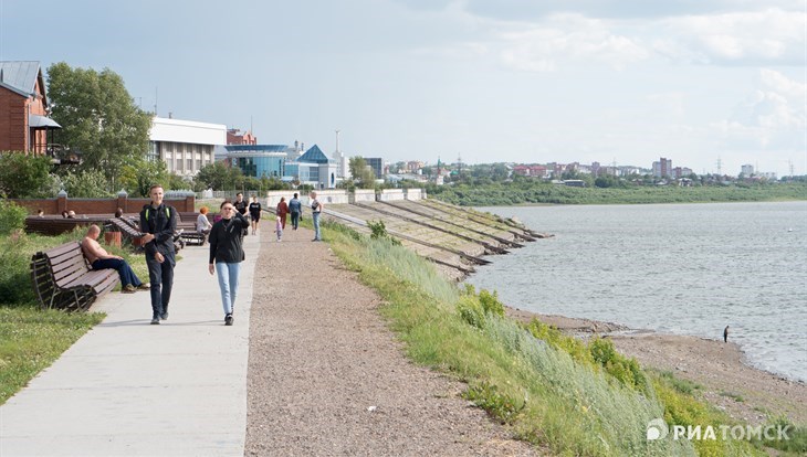 Гидролог: дожди замедлили сезонное обмеление Томи в Томске в 2023г