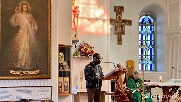 Mass вместо мессы: как в томском костеле проходят службы на английском