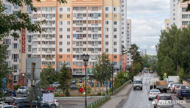 Синоптики ожидают в четверг в Томске грозу, по области – с градом