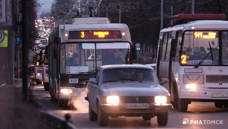 Пробка образовалась на пр. Ленина в Томске из-за обрыва провода