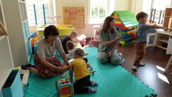 Томский фонд в 2022г принял в группах присмотра 50 детей-инвалидов
