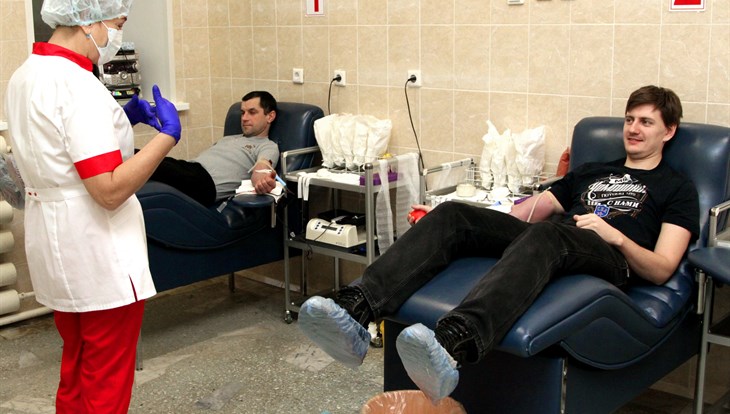 Сотрудники СХК сдали 15 литров крови в рамках акции Росатома