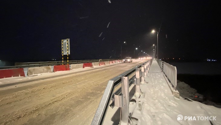 Томичи поехали по северной части Коммунального моста в субботу