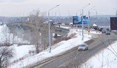 Дорожные плиты появились на Коммунальном мосту на выезде из Томска