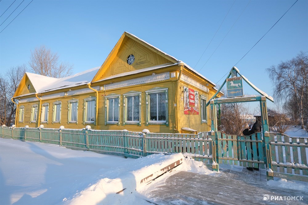 Самая северная точка маршрута – старинное село Нарым. Оно старше Томска на восемь лет и тоже когда-то было городом. Главная достопримечательность – музей политической ссылки.