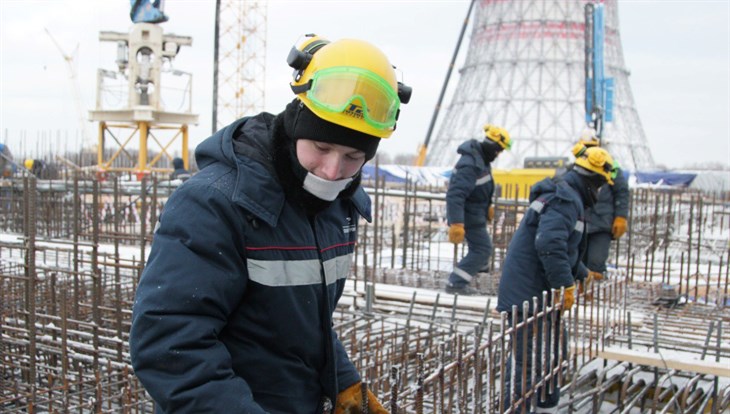 Студенты из 11 регионов РФ поработают на стройплощадке СХК зимой