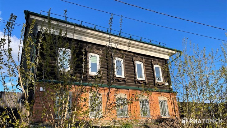 Сестры матери Терезы ремонтируют дом на Бакунина,5 в Томске под приют