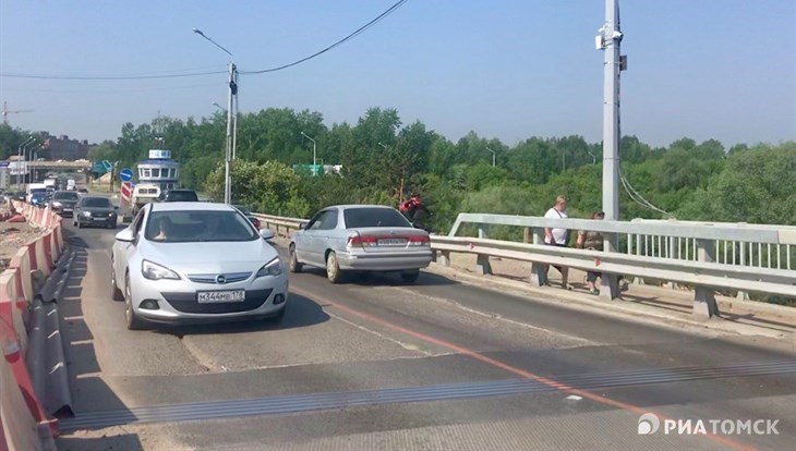 Ратнер: проезд большегрузов по мосту запретят на время асфальтирования