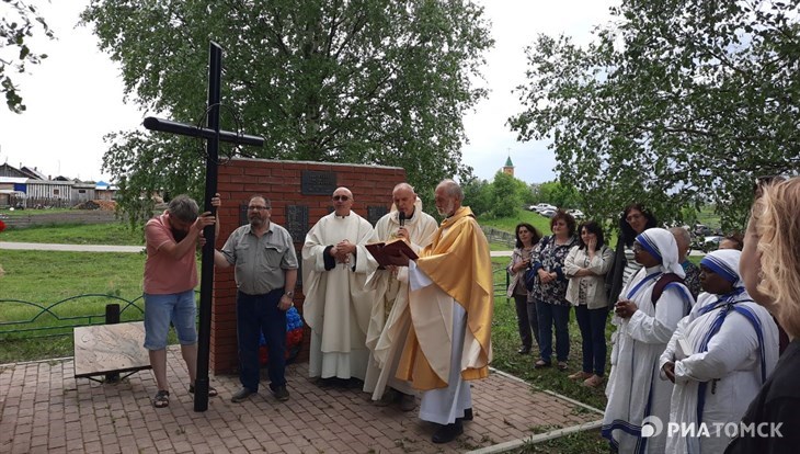 Томские католики вернули в Белосток крест в память о жертвах репрессий