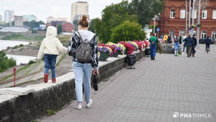 Теплая погода и небольшие дожди ожидаются в Томске в понедельник