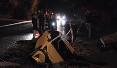 Hyundai провалился в раскопку на Сибирской в Томске, пострадавших нет