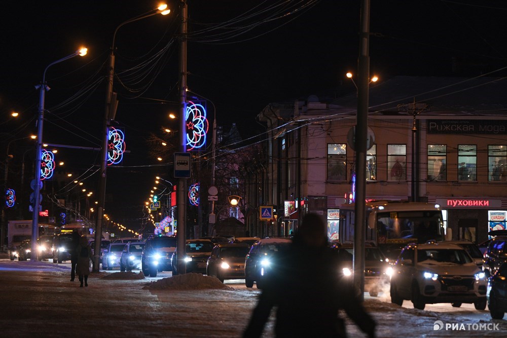 Новогоднее оформление на проспекте Ленина