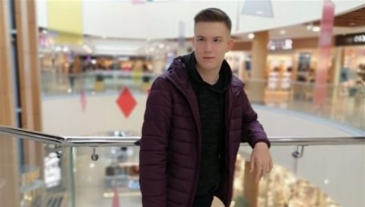 Томичи могут помочь 16-летнему Леше с ДЦП сделать походку уверенней