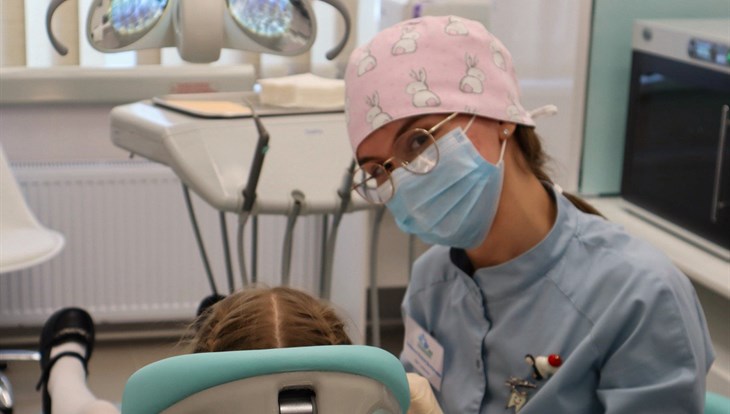 Стоматологические кабинеты откроются еще в трех школах Томска в 2024г