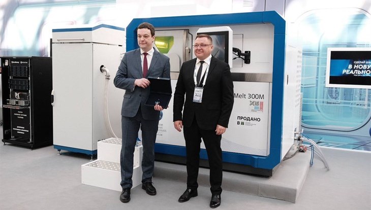 Росатом передал в ПИШ ТПУ свой серийный 3D-принтер на Атомэкспо-2024