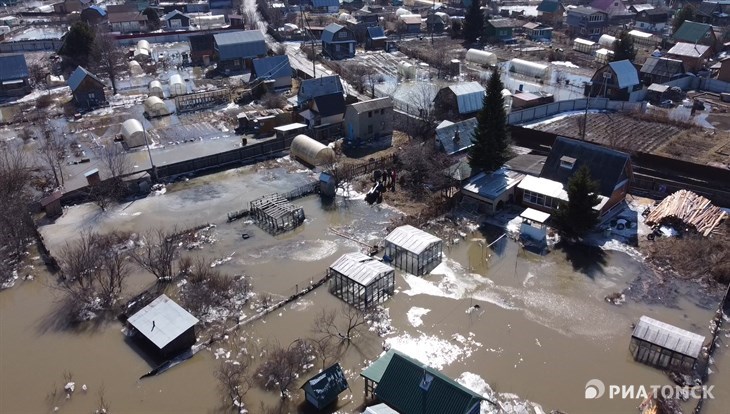 Вода в Томи резко поднялась, томичи должны покинуть СНТ Левобережье