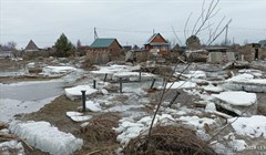 Жители томских СНТ просят откачать воду из низин и убрать льдины