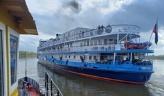 Круиз Северная сказка в 2 раза чаще будет заходить в Нарым в 2025г