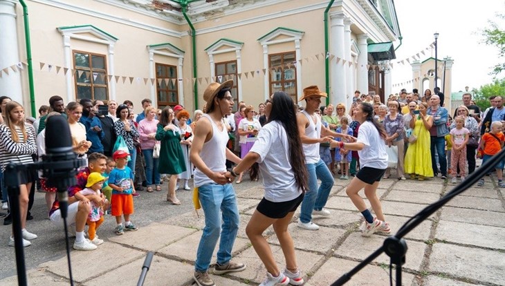 Томичи смогут попробовать колумбийские снеки на католическом фестивале