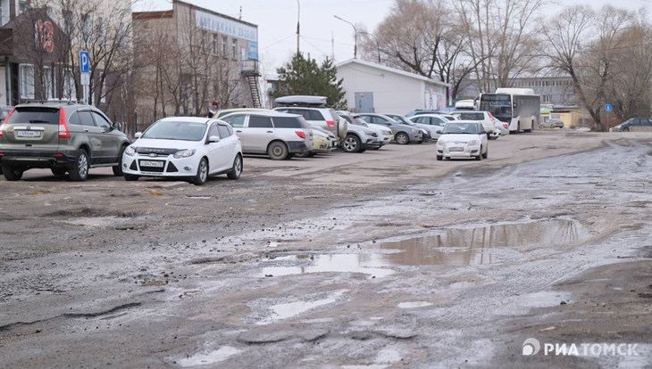 Власти нашли деньги на ремонт убитого участка ул Белинского в Томске