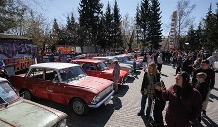 Австрийский байк и Жигули: выставка ретротехники прошла в Томске