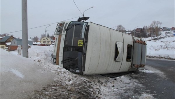 Водитель перевернувшейся в Томске маршрутки №14 был под наркотиками