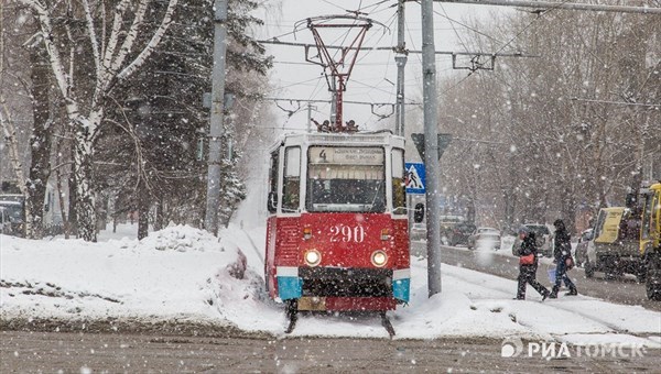 Студенты Томска в октябре купили проездных больше, чем за весь 2021г