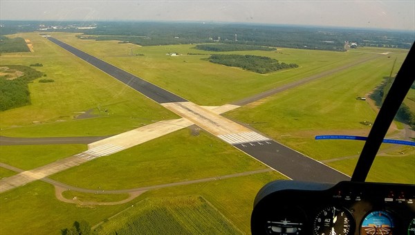 Вертолет Robinson впервые будет отслеживать пожары в томских лесах