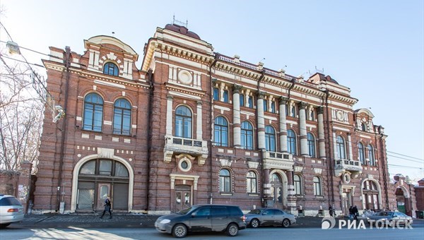 Власти выделили 18 млн руб на текущий ремонт томского Дома офицеров