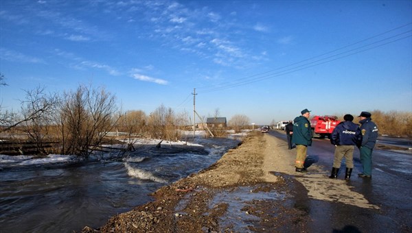 Разлившаяся Обь размыла две дороги между томскими селами