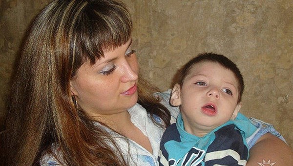 Шестилетний мальчик, страдающий ДЦП, нуждается в помощи томичей