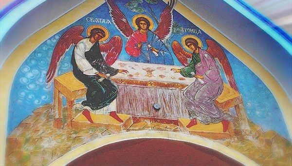 День Святой Троицы: история, традиции и народные приметы
