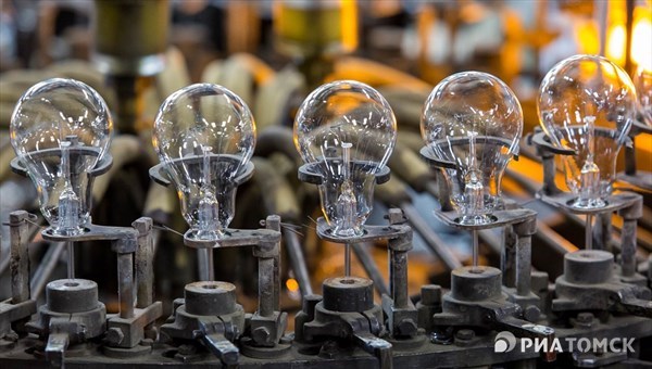 Перерождение: как томские светодиоды вернут в магазины лампы Ильича
