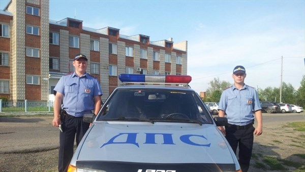 Экипаж ДПС спас мужчину, чуть не утонувшего в Оби около Колпашево