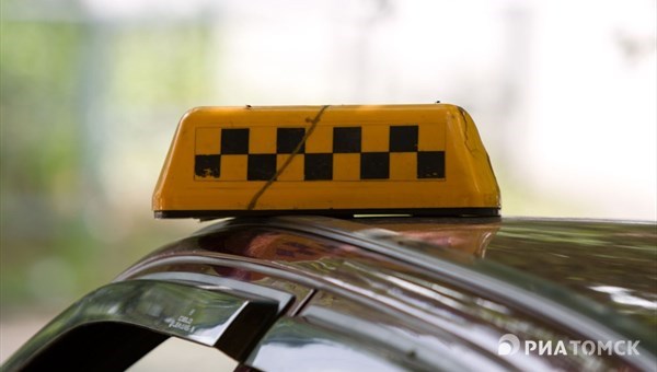 Количество легальных таксистов в Томской обл за год сократилось на 20%