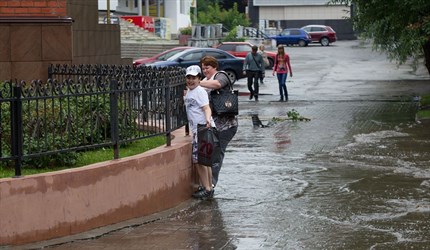 Синоптик: дожди продолжат заливать Томск до конца недели
