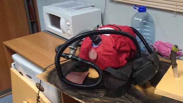 TPU students developed slippers-vacuum cleaners