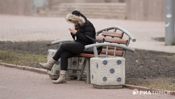 Скамьи с интернетом и функцией вызова полиции могут появиться в Томске
