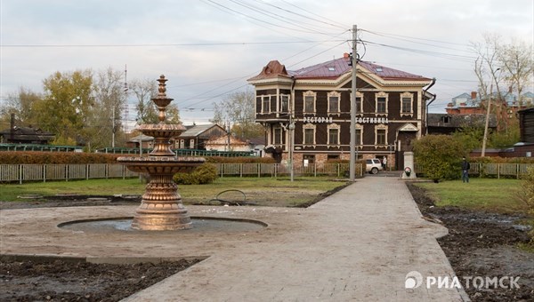 Реконструкция площади Батенькова в Томске не завершится в 2015г