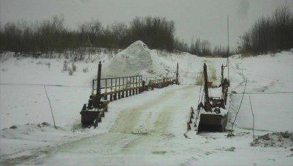 Первые наплавные мосты открылись на томском севере