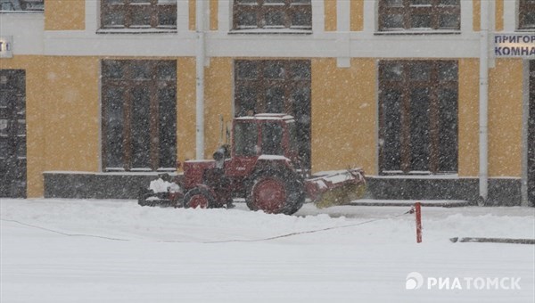 Мэрия направит деньги с маршрутных аукционов на уборку Томска от снега