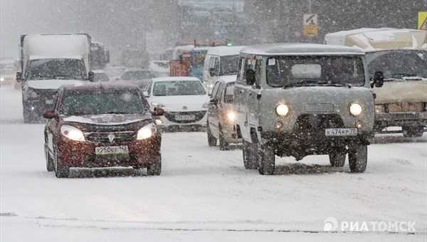 Власти определили 4 перекрестка в Томске, где нужна вафельная разметка