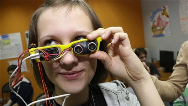 Томские политехники разработали очки для незрячих людей