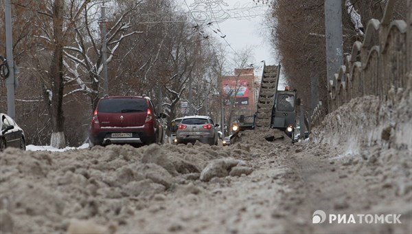 Власти направят на ремонт поврежденных снегом оград в Томске 5 млн руб