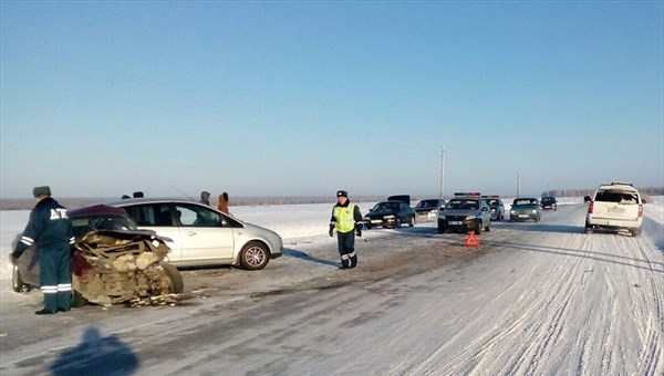Годовалый ребенок и 3 взрослых пострадали в ДТП на трассе под Асино