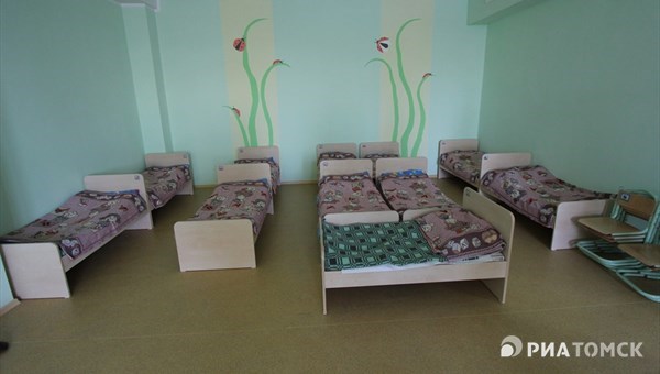 Более 400 мест пустуют в детских садах Томска