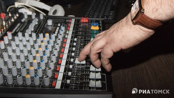 Радио Максимум и Радио Джаз начнут вещание в Томске