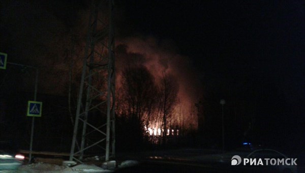 Здание бывшего училища связи горит в Томске