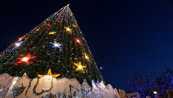 Главная елка Томска зажжется вечером в субботу на Новособорной
